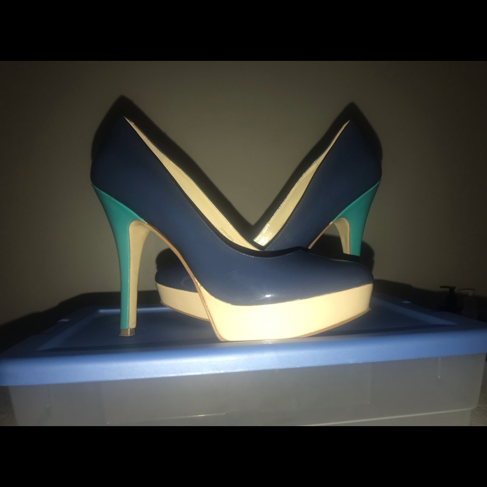 Pumps - Picture 4 of 4